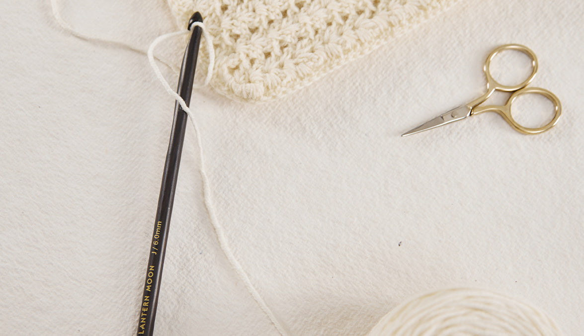 Crochet Hook Set for Amigurumi, Shell, and Bobble Stitches