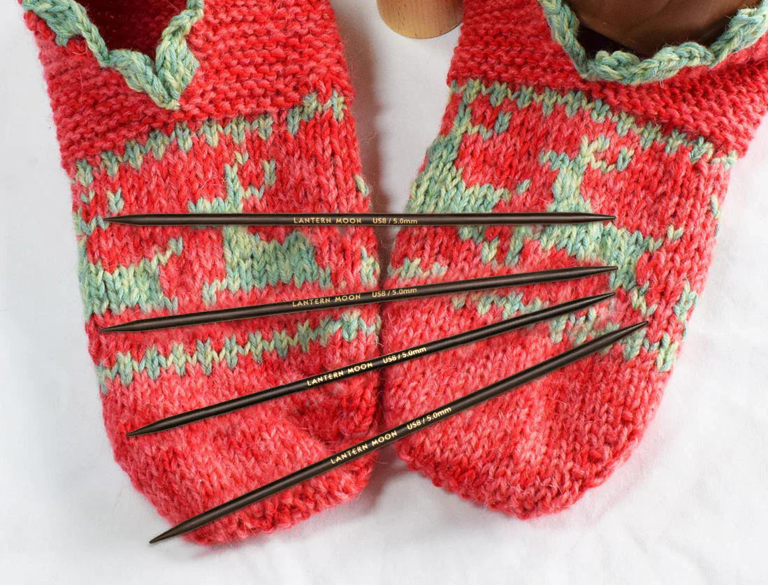 10 Tips for Knitting with Double Pointed Needles | Lantern Moon