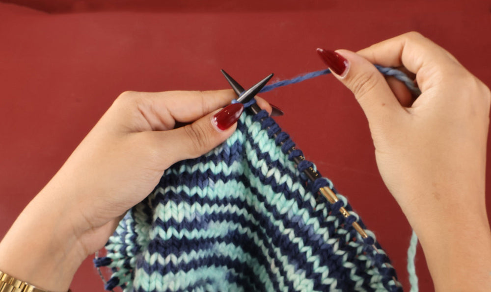 Seasonal Stitches: Holiday Knitting Patterns for Ebony Needles 