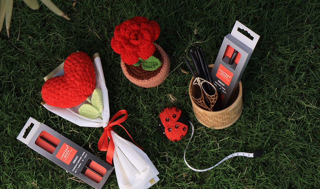 Handmade Gift Ideas for Valentine’s Day: A Cute Rose in a Pot & Croche ...